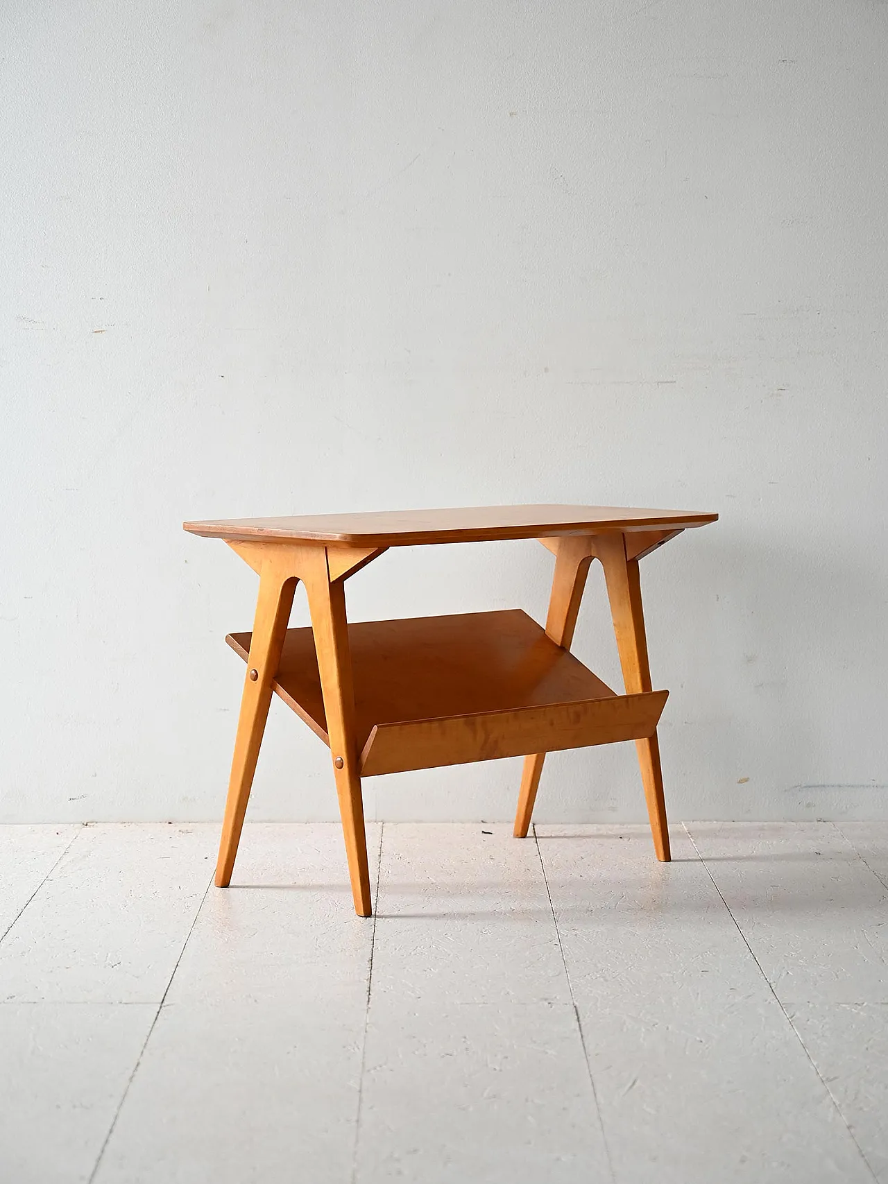 Scandinavian table with Birch display, 60s 3