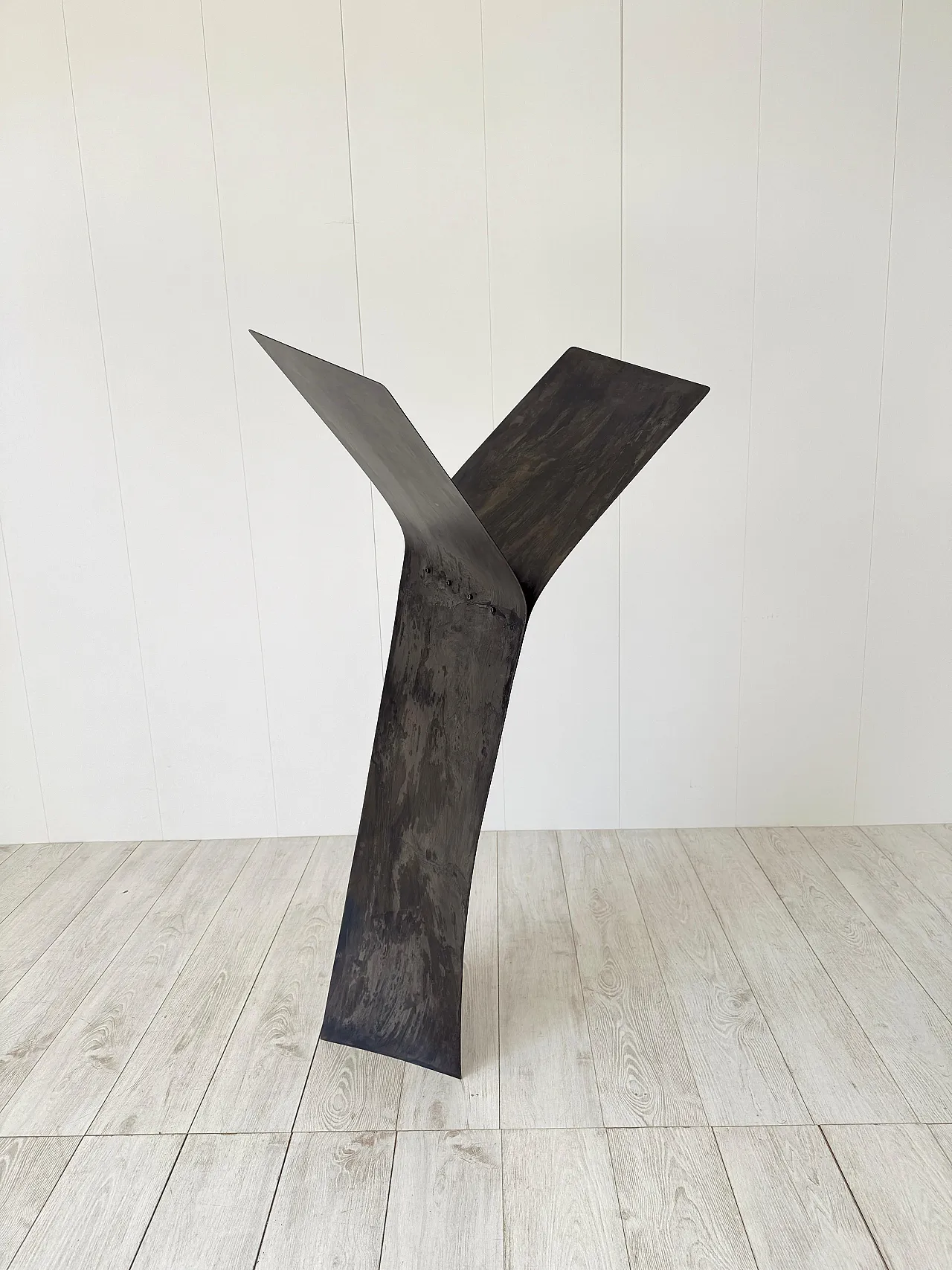 Leggio sculpture by Ron Arad, 1990s 8