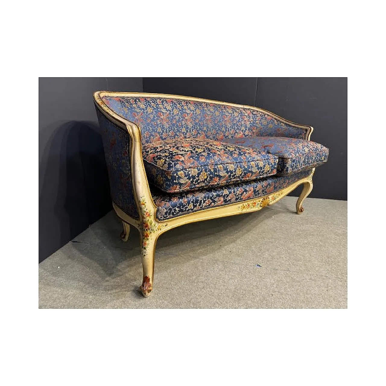 Divano con due poltrone in legno e tessuto, primo '900 4