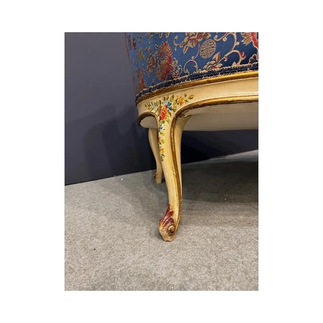 Divano con due poltrone in legno e tessuto, primo '900 9