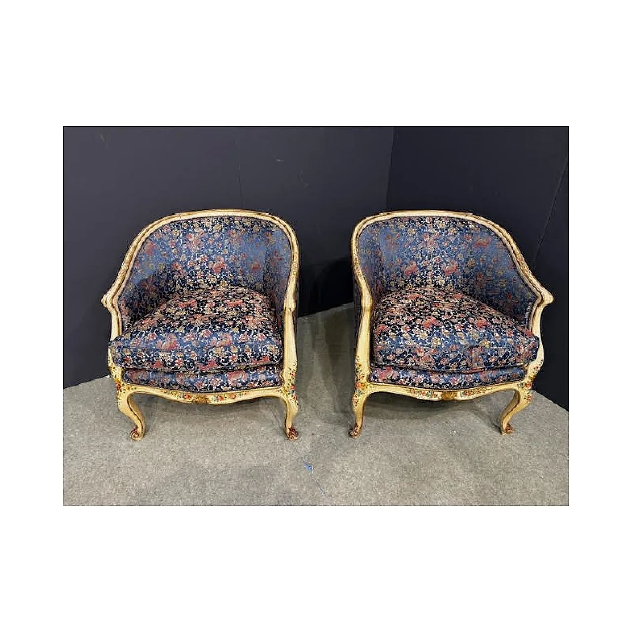 Divano con due poltrone in legno e tessuto, primo '900 10