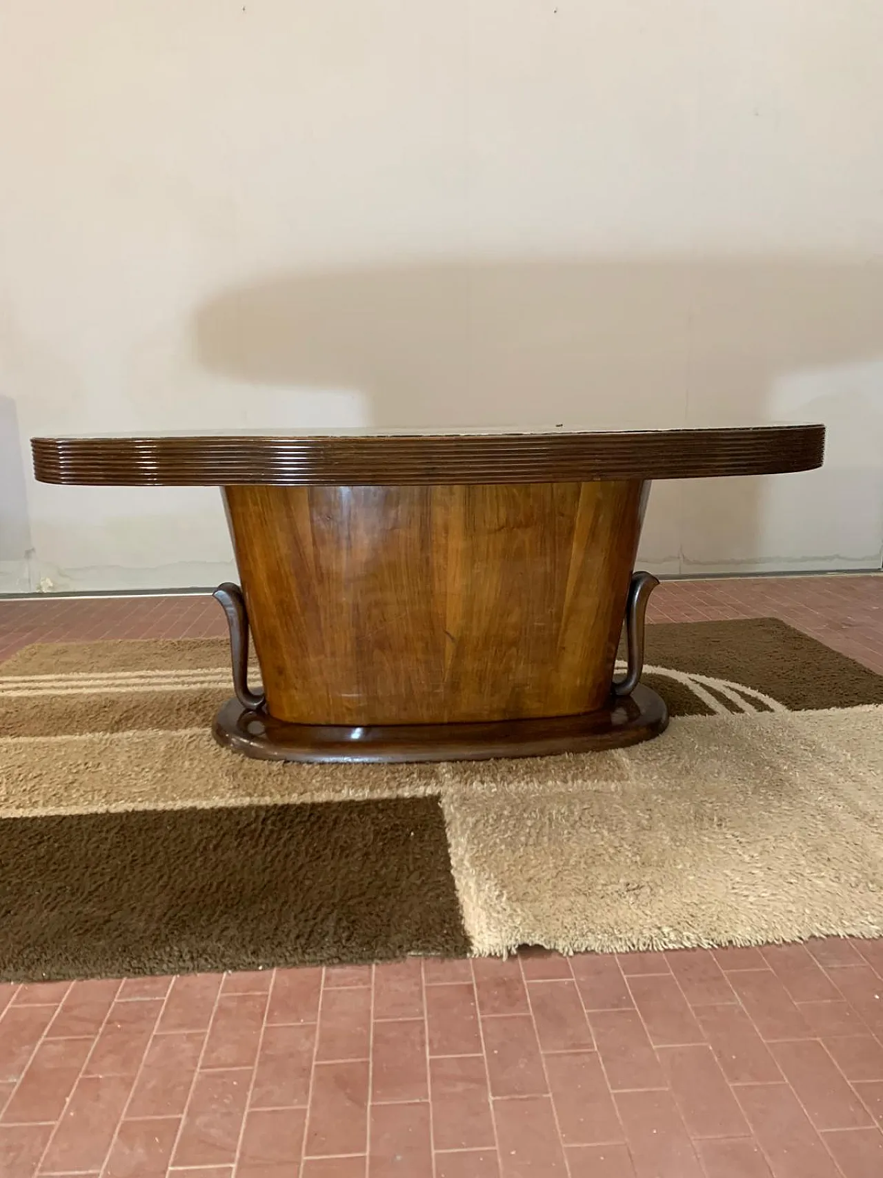 Table and 10 chairs, 1940 13