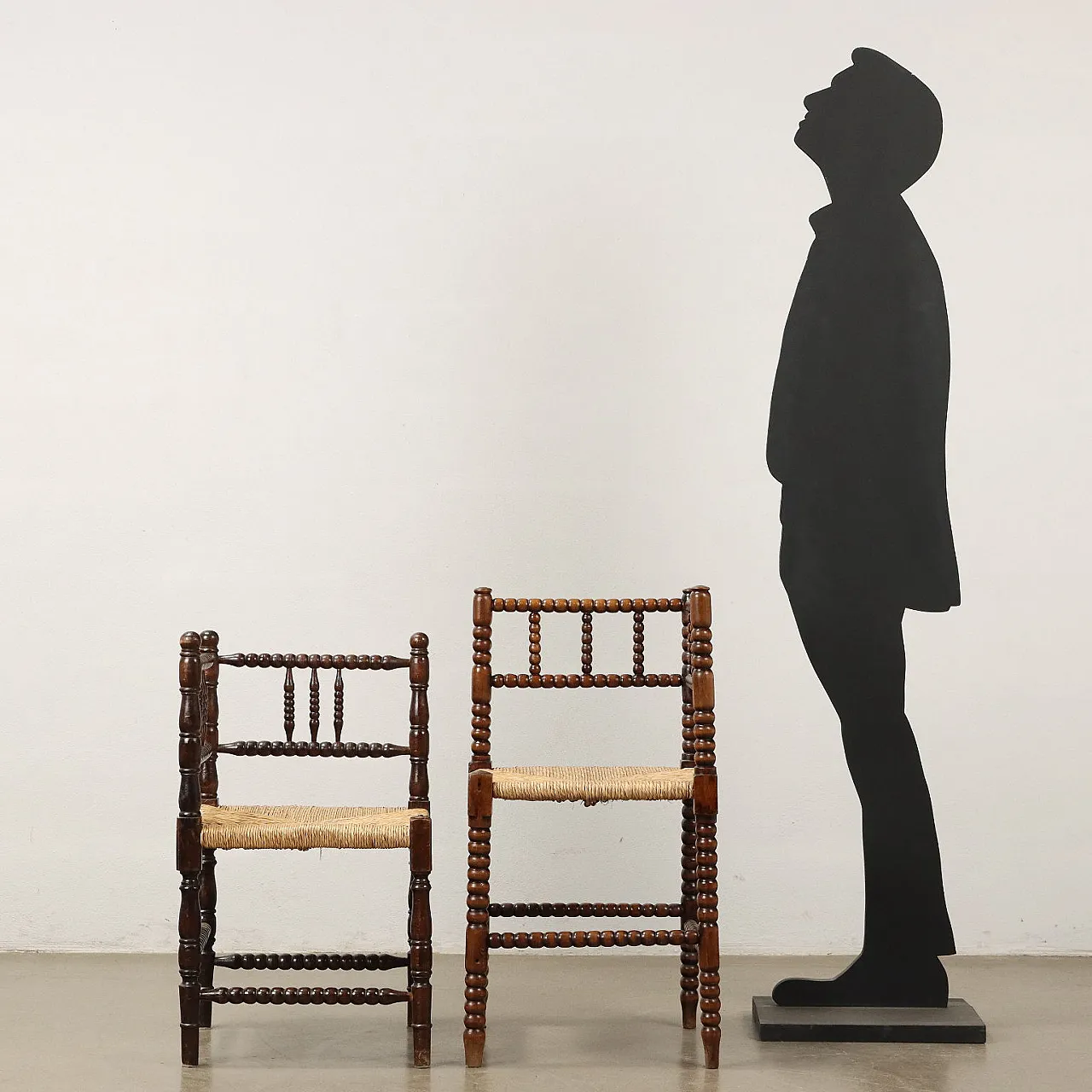 Pair of turned beech corner chairs with straw seat 2