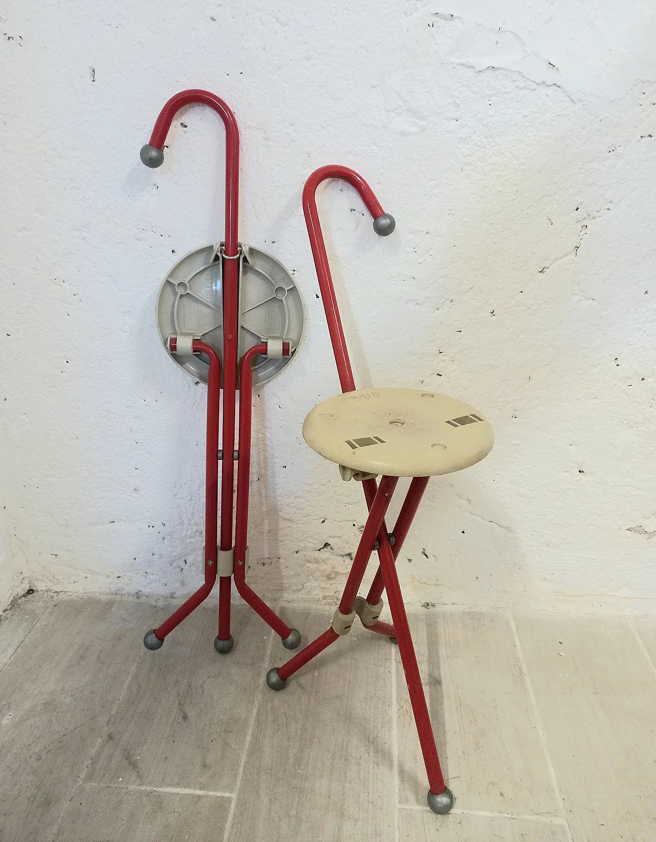 Pair of Ulysse Sandrigar production stroller stools, 80s 8