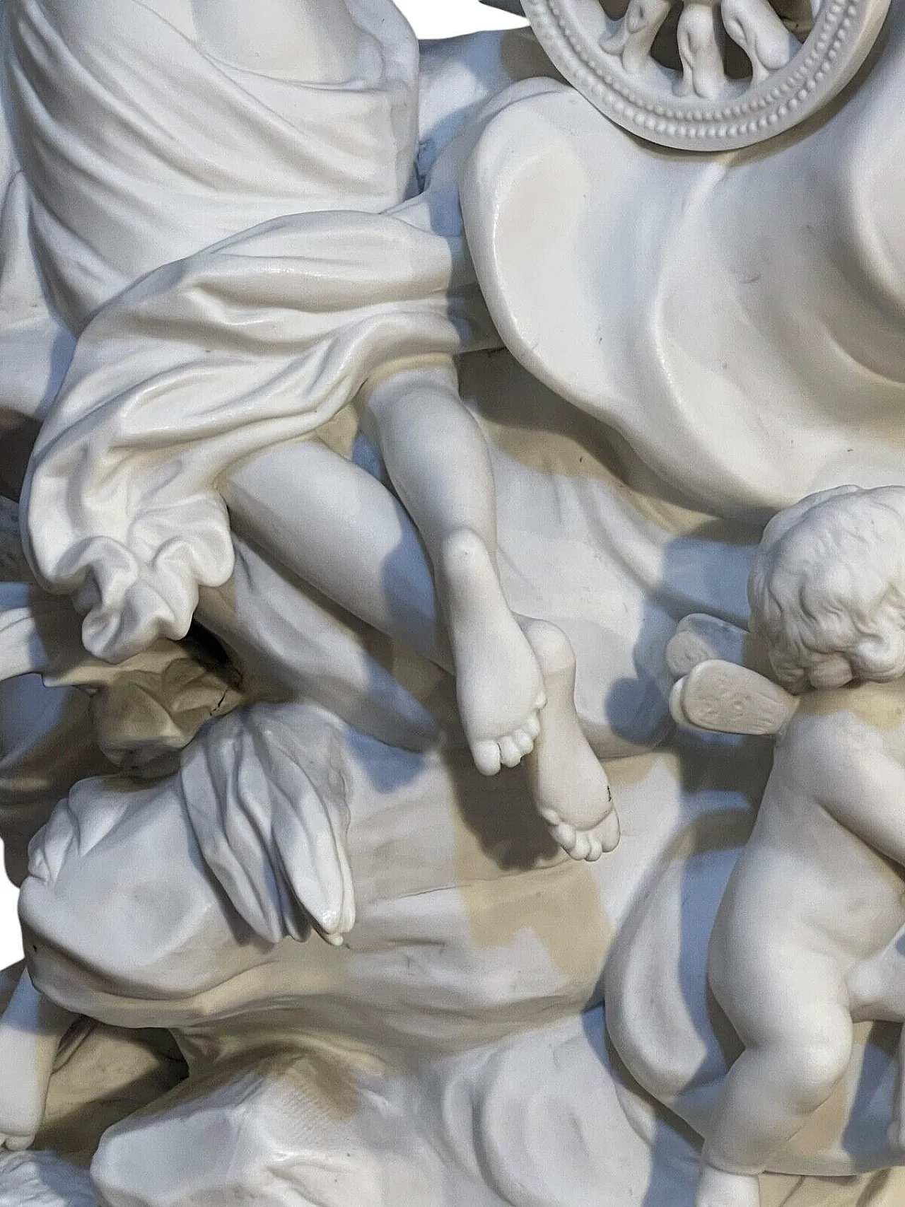 Triumph of Venus in bisque porcelain from Sevres, 18th century 9