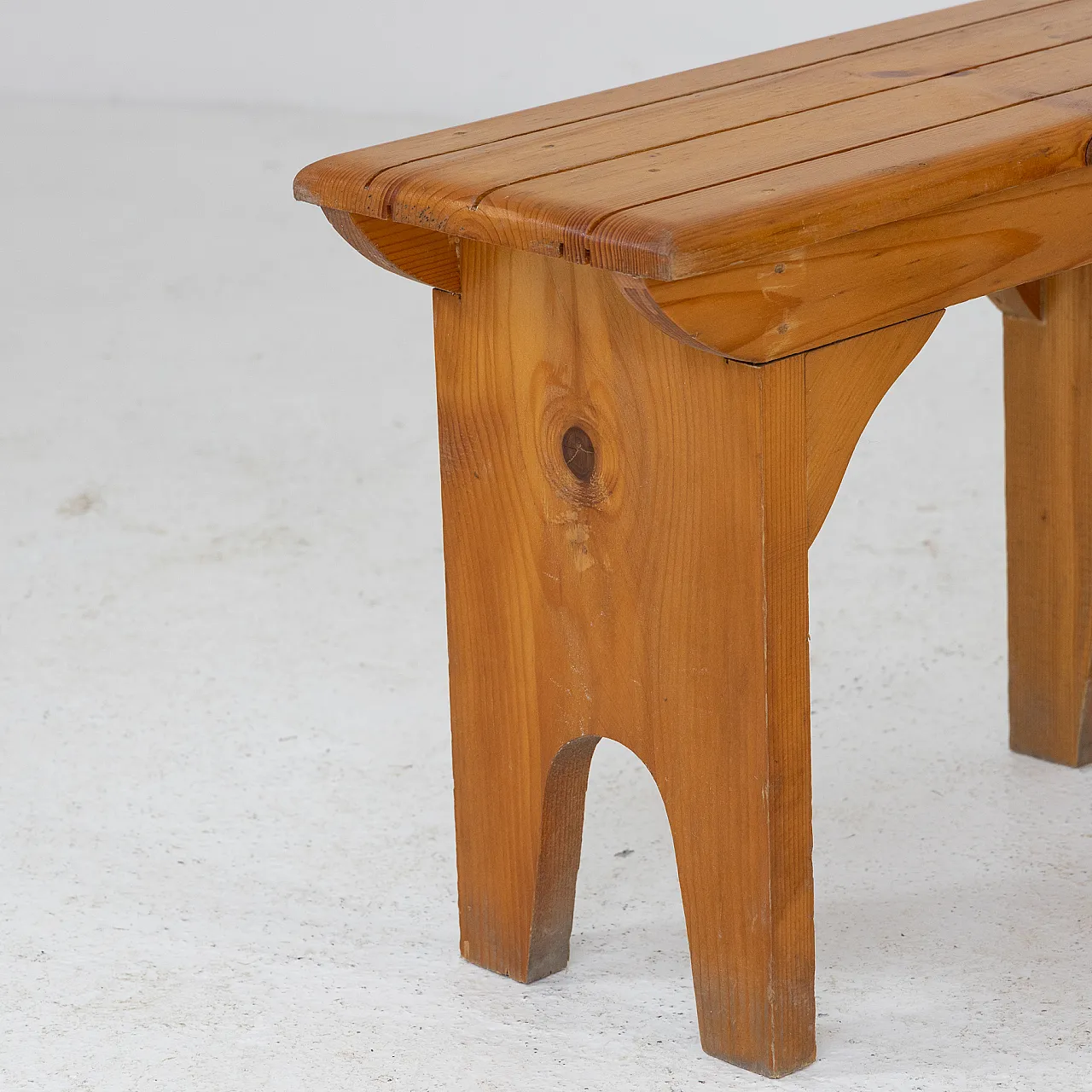 Coppia di piccole panche in abete, anni '70 4