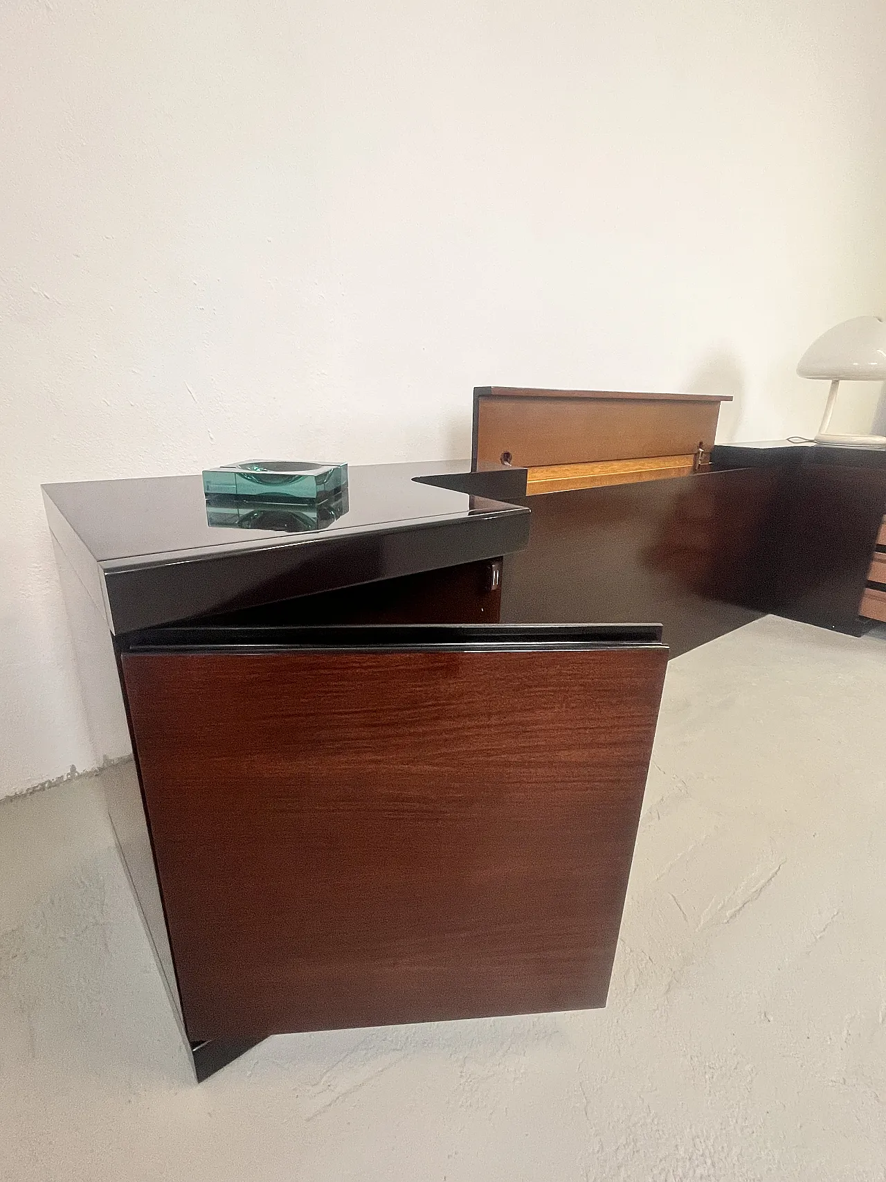 Bedroom furniture by Angelo Mangiarotti, 1970s 5