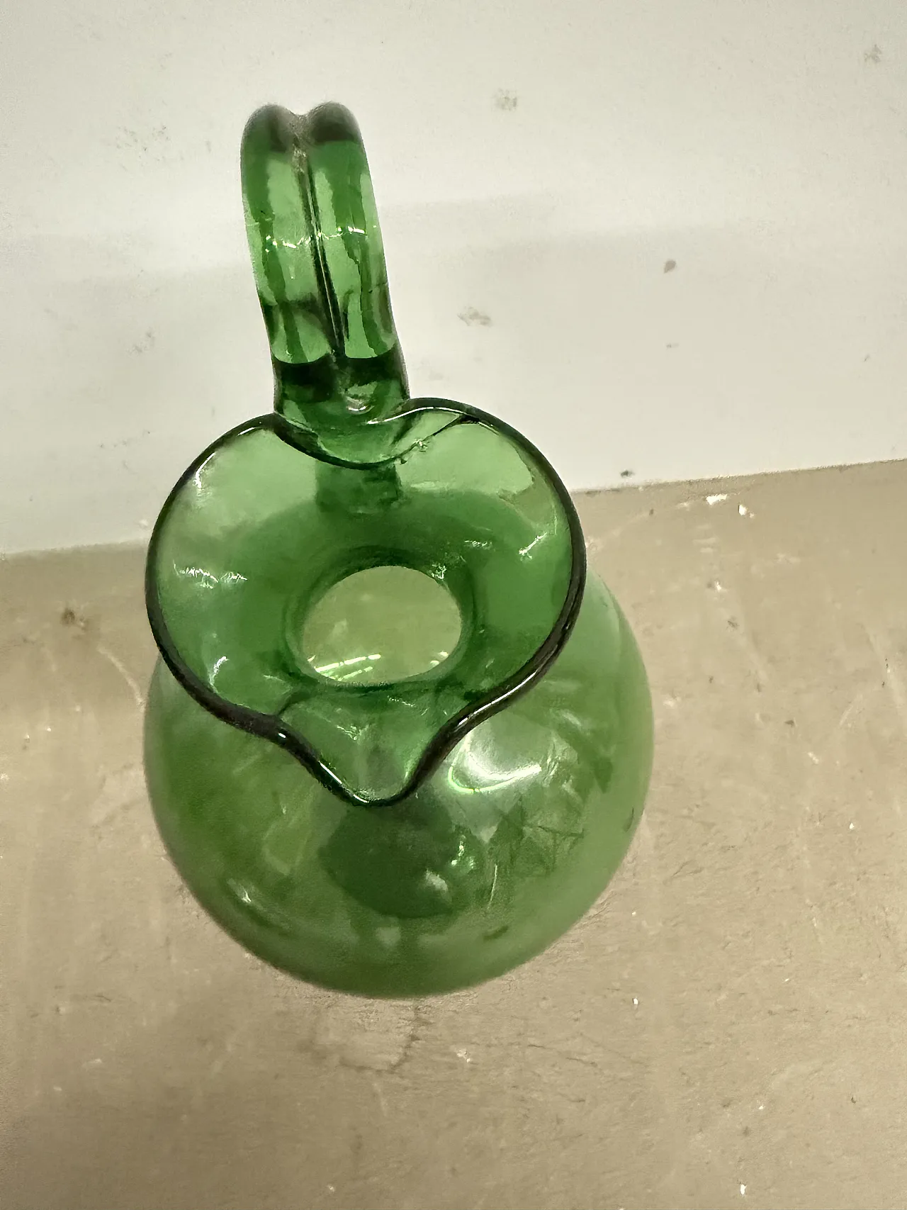 Versatoio brocca  in vetro verde soffiato, Empoli, primi '900 5