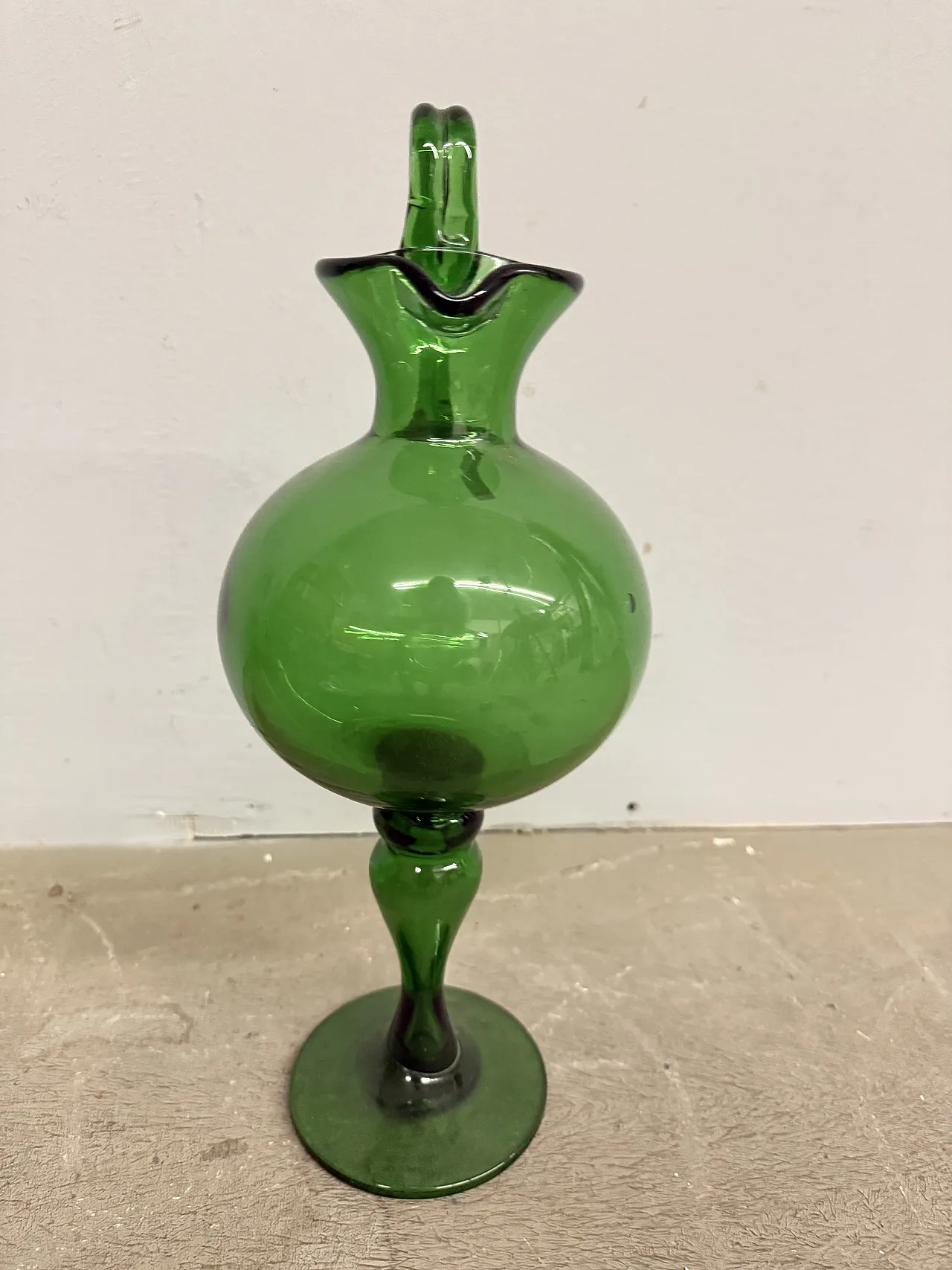 Versatoio brocca  in vetro verde soffiato, Empoli, primi '900 6