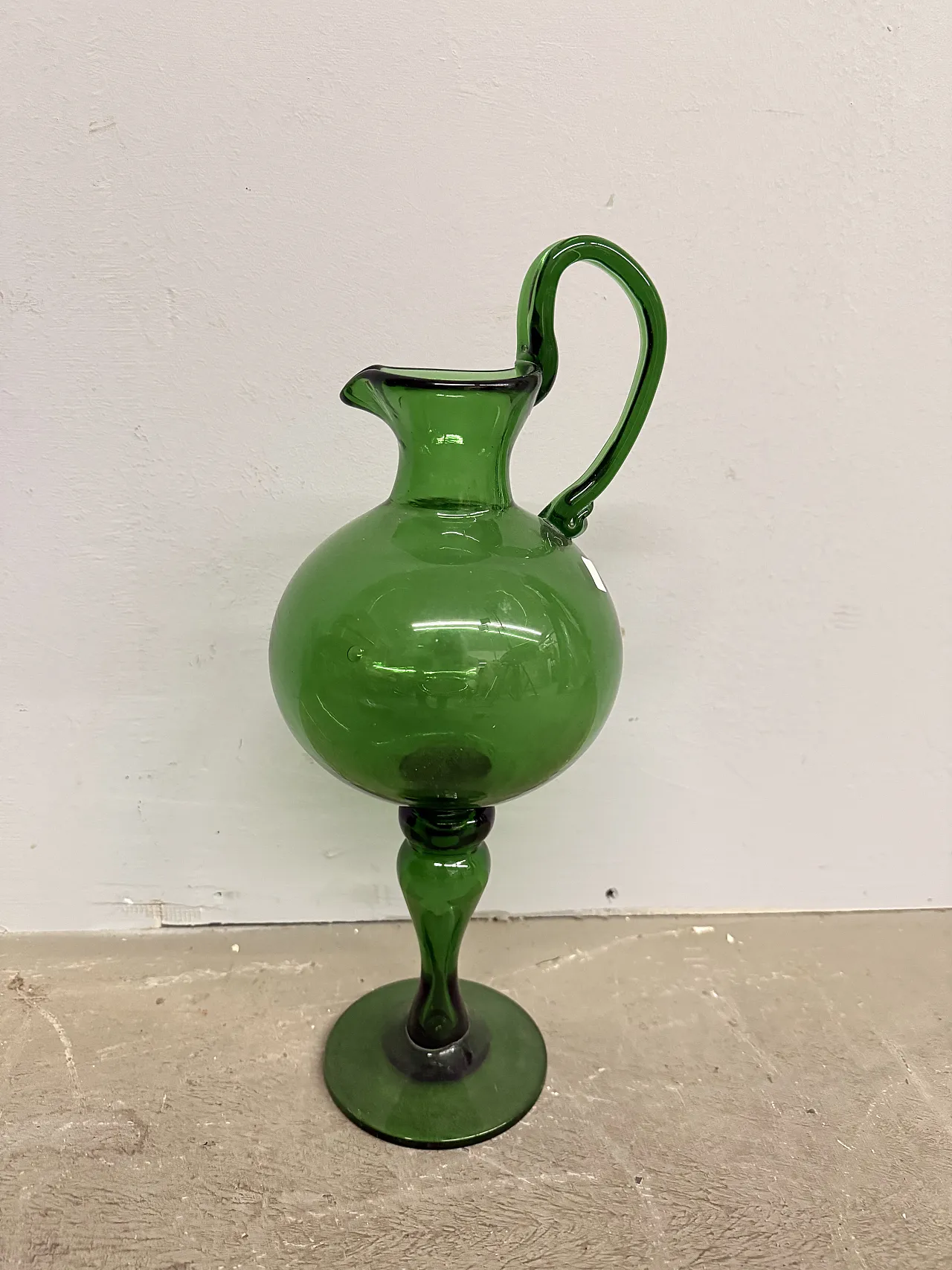 Versatoio brocca  in vetro verde soffiato, Empoli, primi '900 9