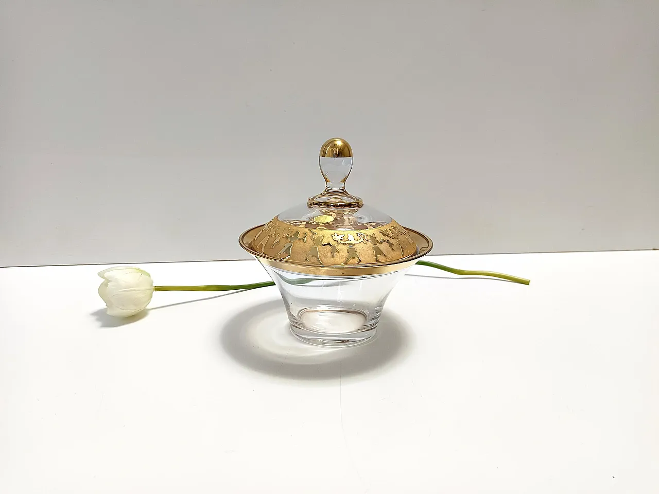 Crystal Trinket Bowl with Gold Details 3