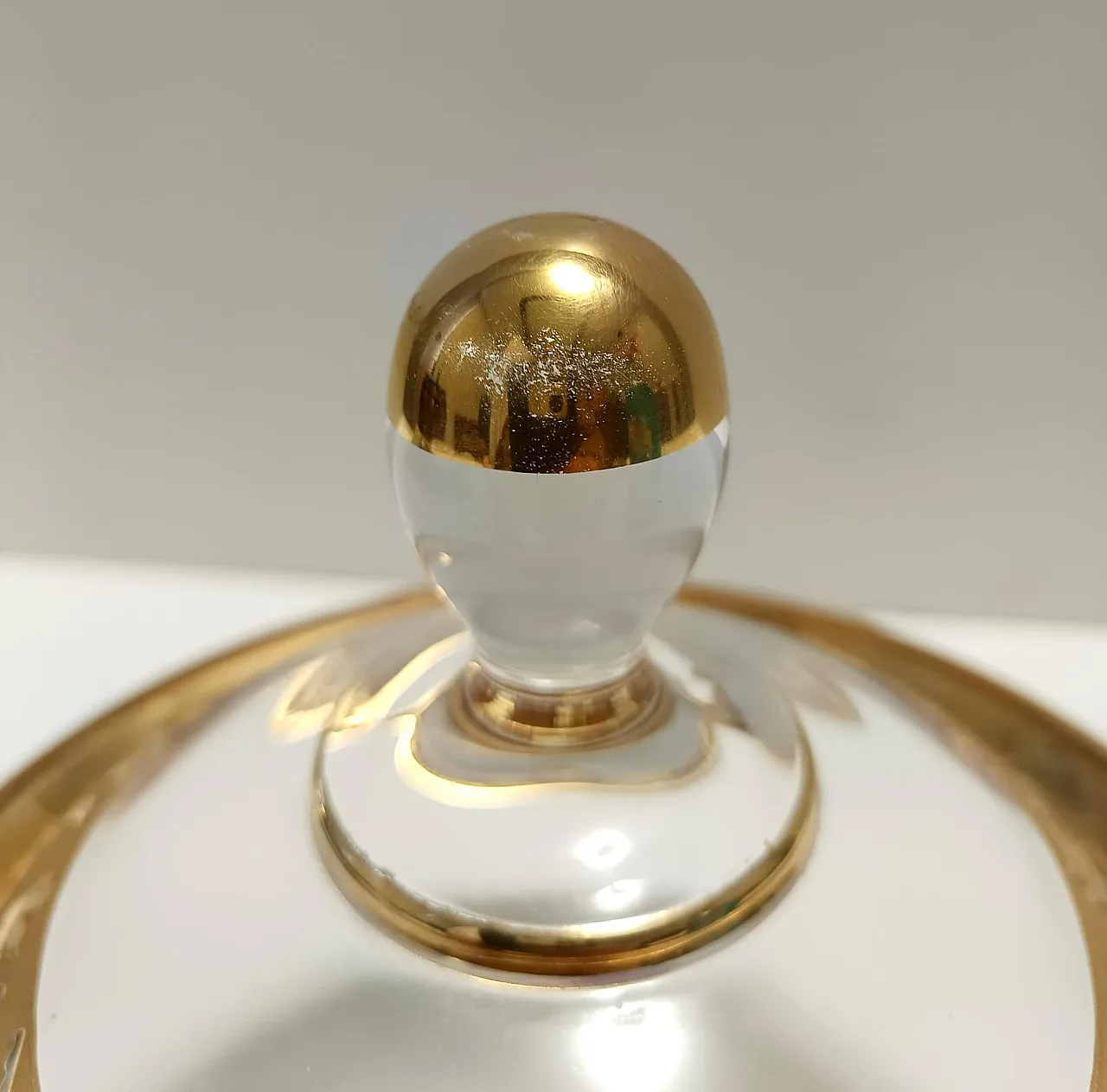 Crystal Trinket Bowl with Gold Details 10