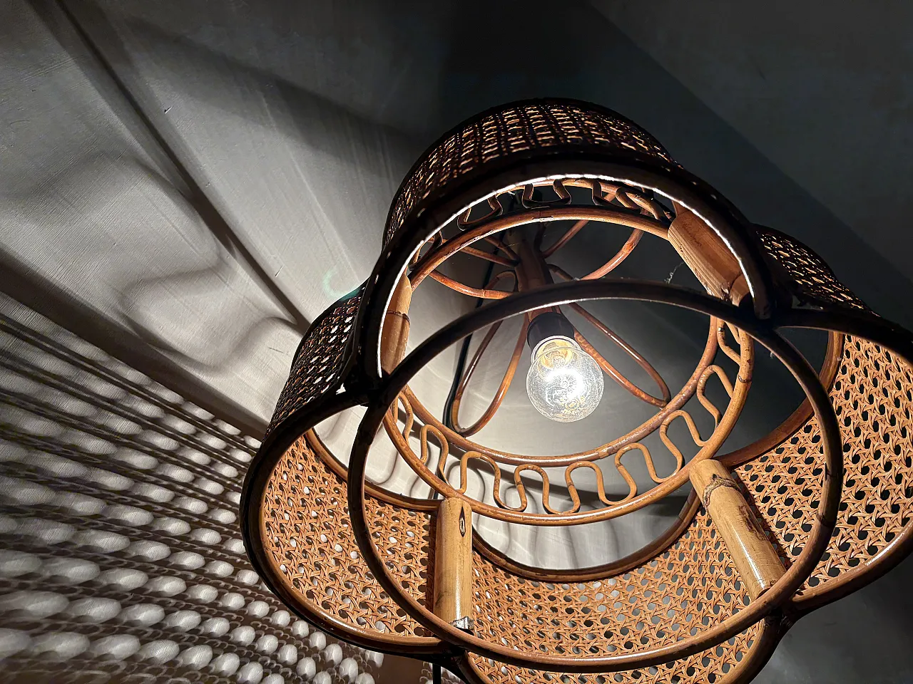 Wicker chandelier, 70s 4