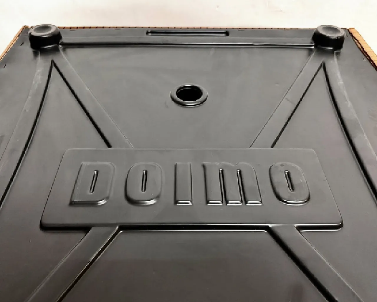 Pair of Doimo armchairs, 1970s 2