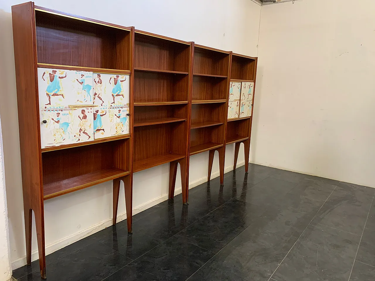 Pair of Mahogany Bookcases by Osvaldo Borsani, 1950 4