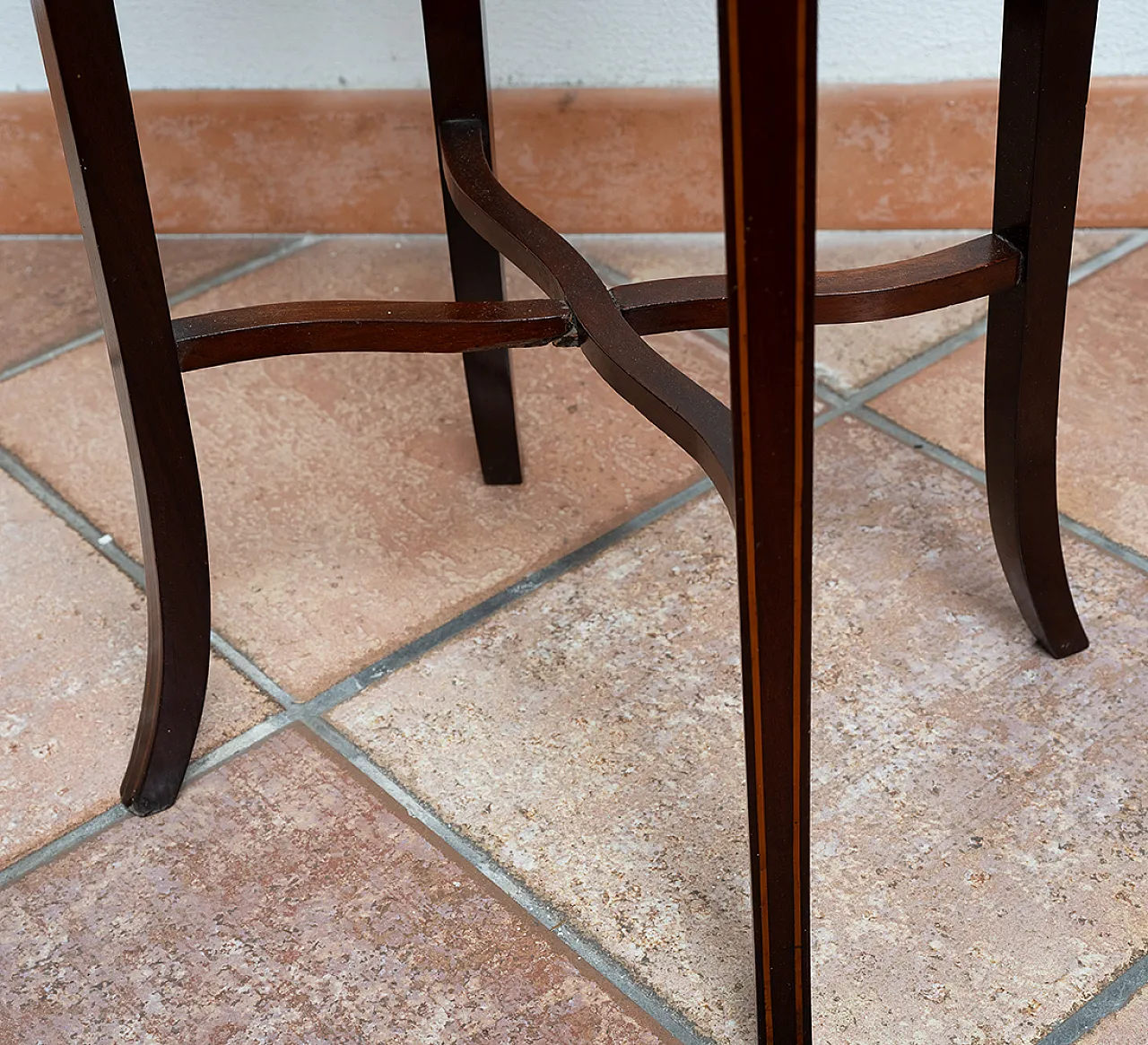 English Liberty Table in mahogany, early 20th century 5