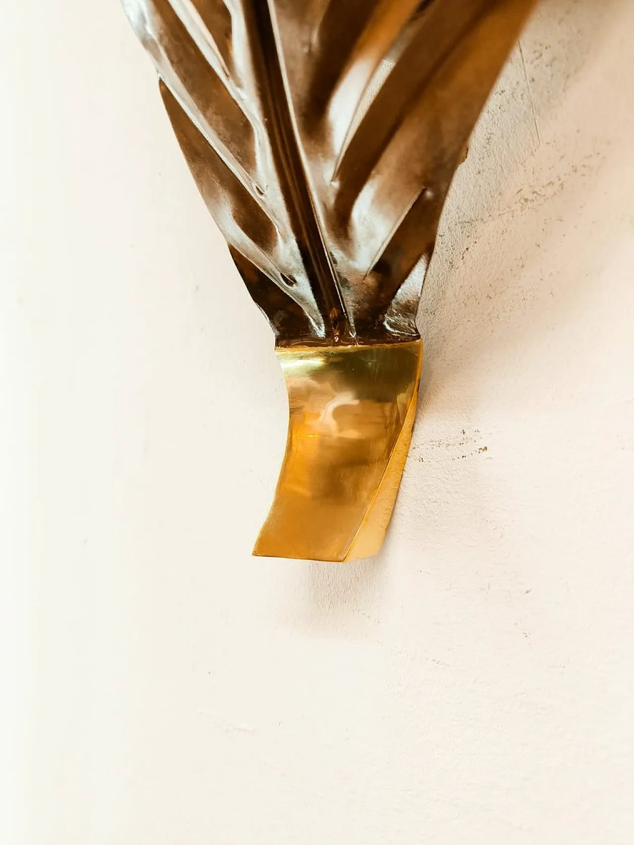 Brown metal palm leaf wall sconce, 1970s 3