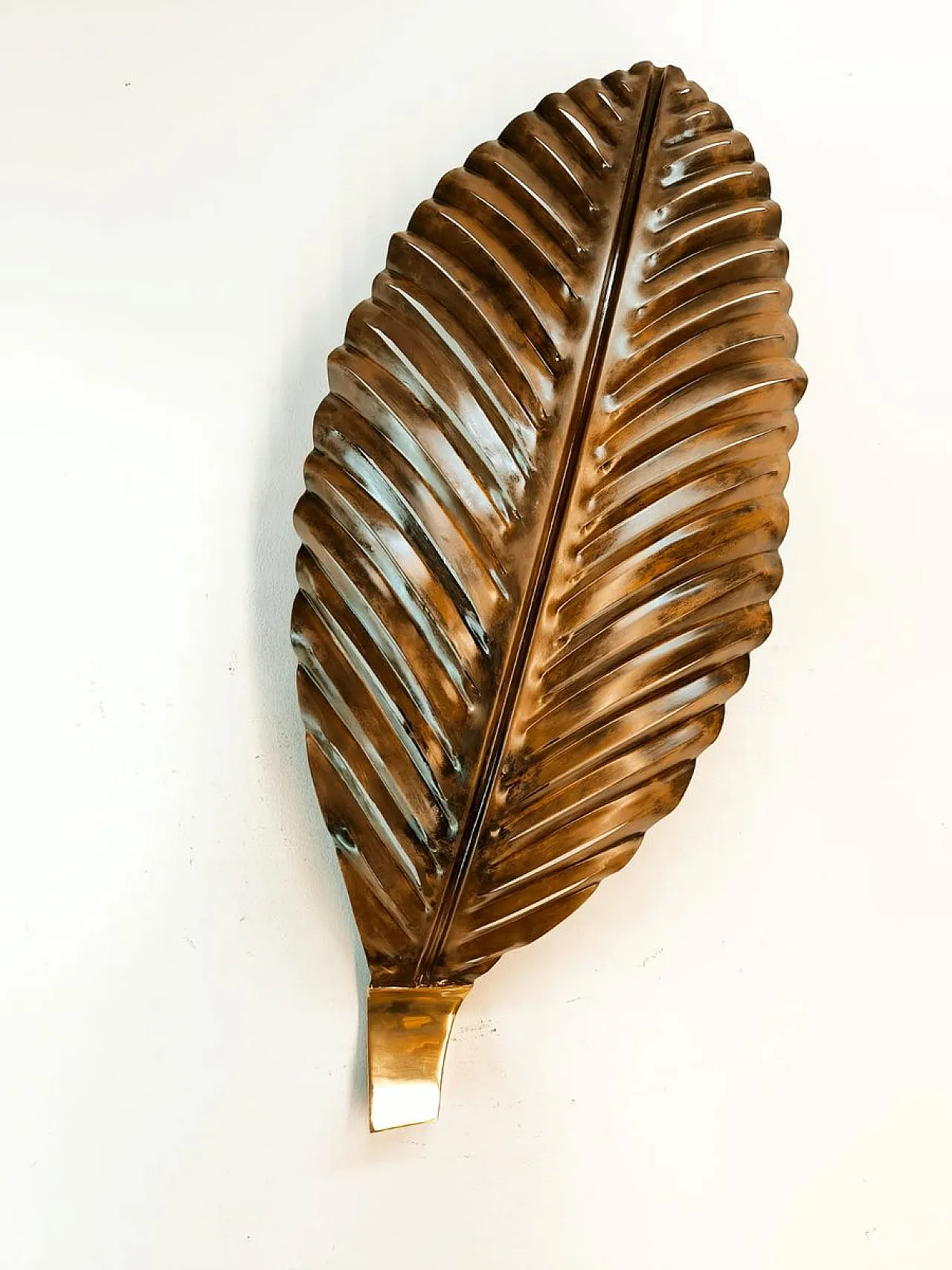 Brown metal palm leaf wall sconce, 1970s 15