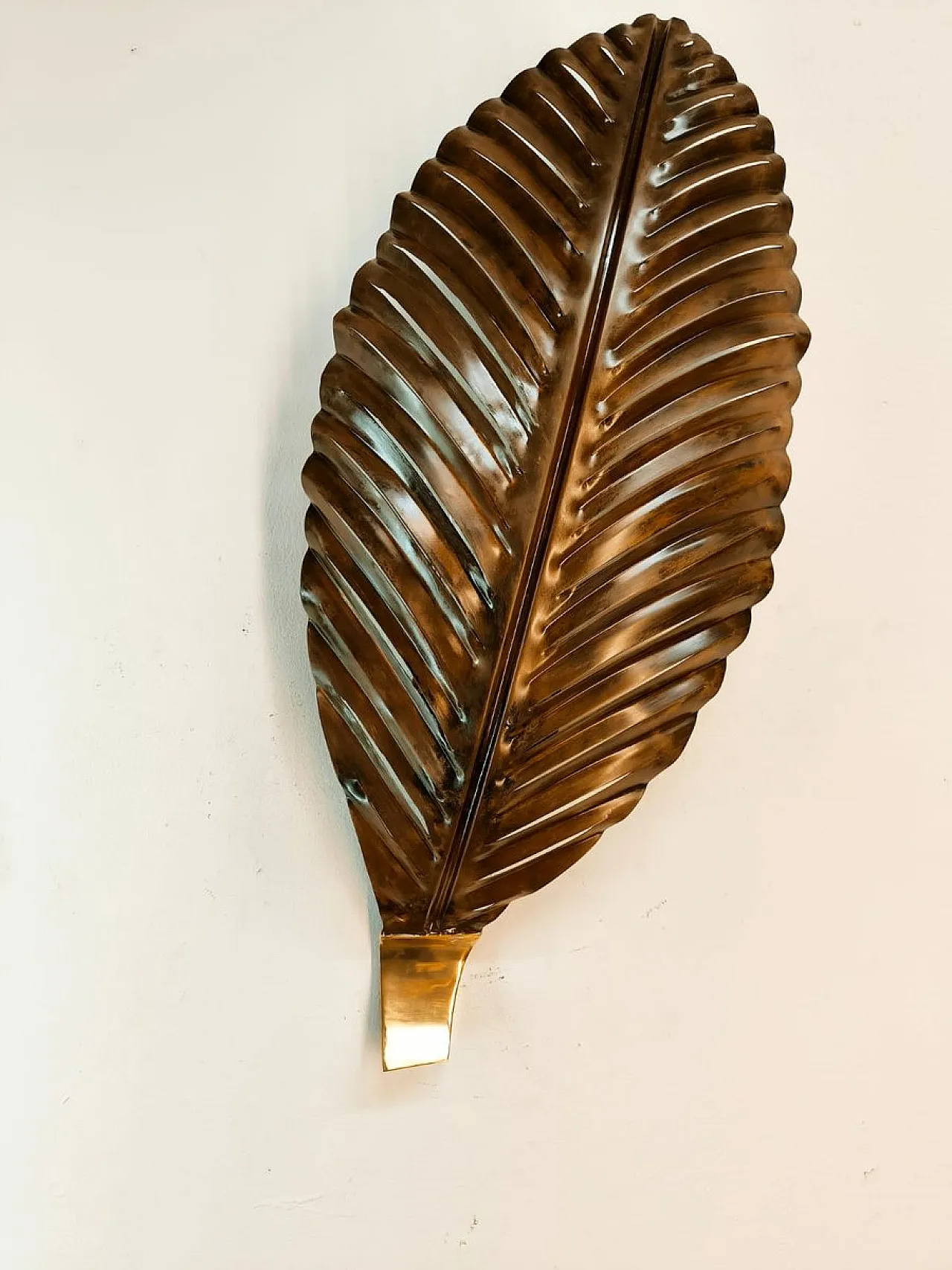 Brown metal palm leaf wall sconce, 1970s 16