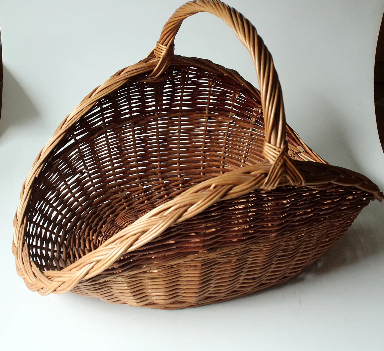 Cestino Intrecciato In Plastica Vimini Con Divisorio Per Mensole - Organizer Multiuso Rustico Per Bagno, Cucina O Scrivania