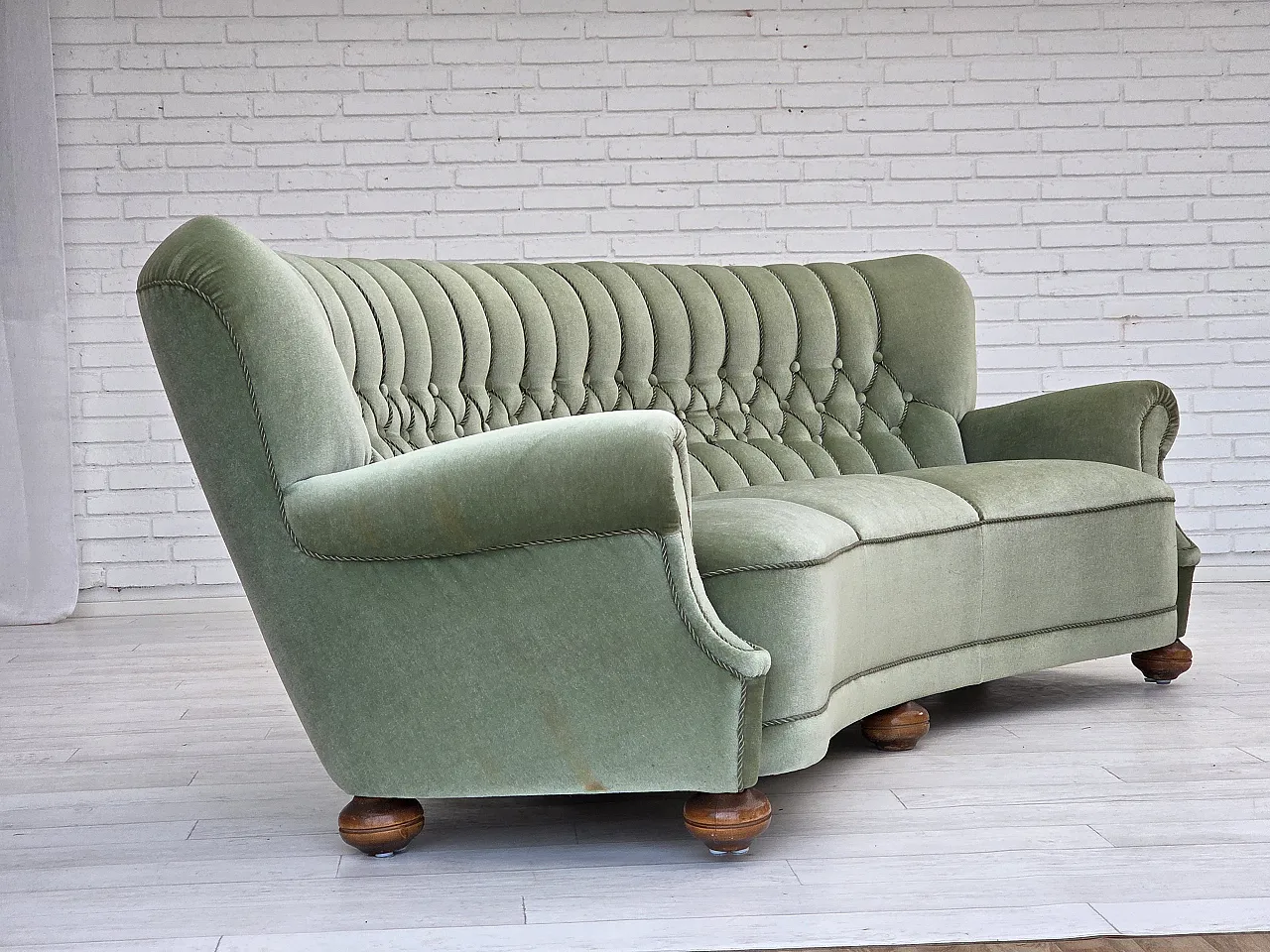 Danish 3-seater curved sofa velour, beech wood legs, 1970s 6