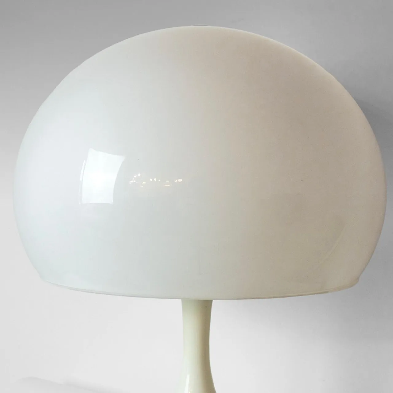 Mushroom shaped table lamp in Louis Poulsen style, 70s 4