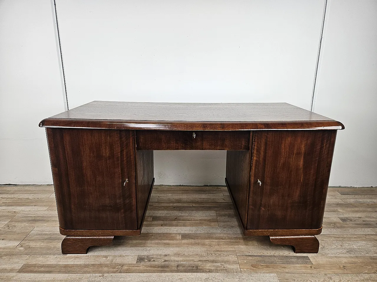 Open desk Art Decò in oak with drawers, 1930 1