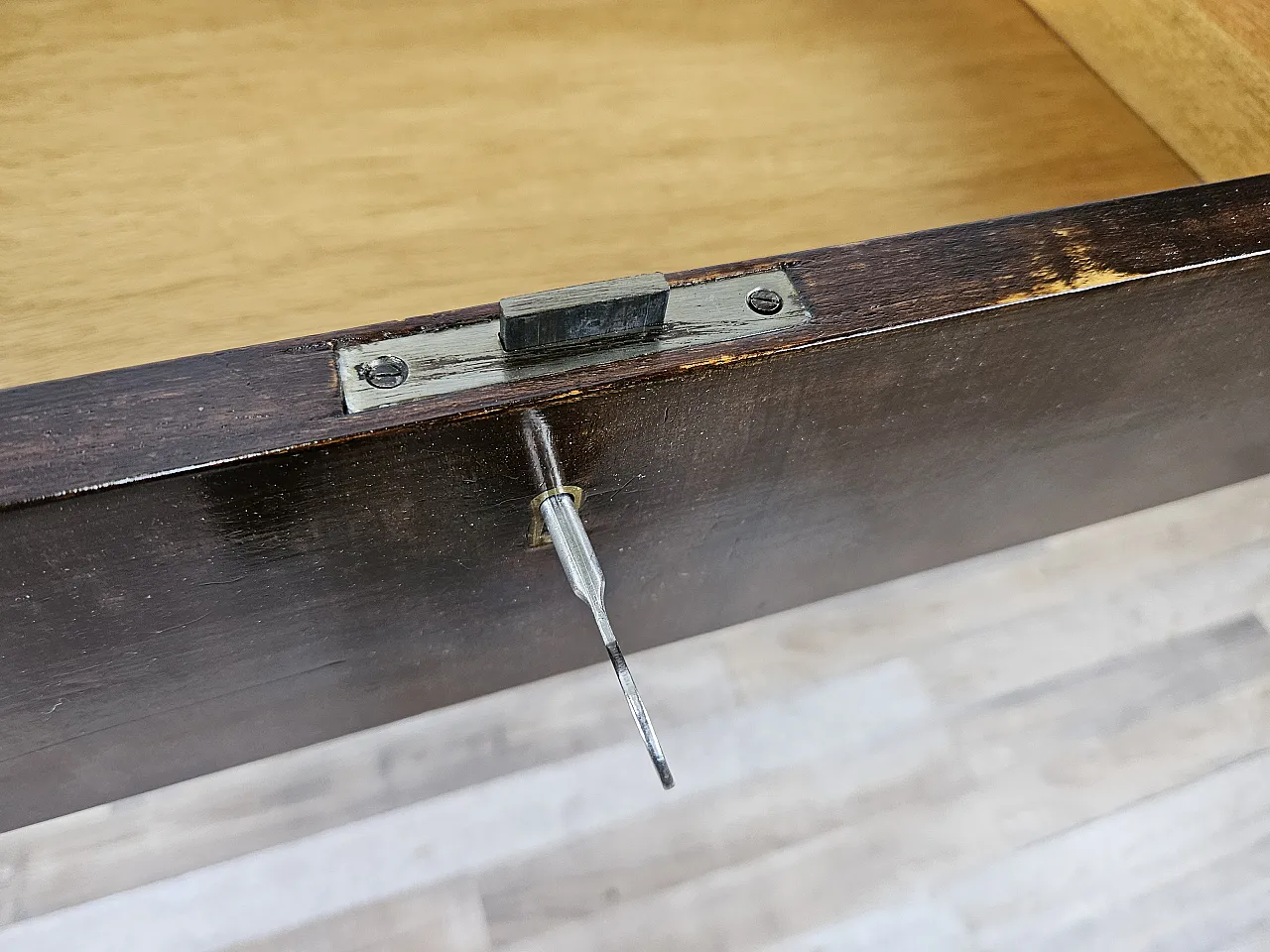 Open desk Art Decò in oak with drawers, 1930 16