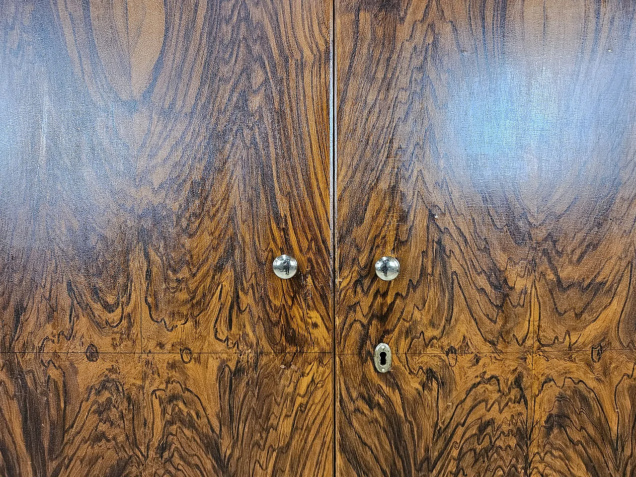 Sideboard in mahogany and fir with internal shelves, 1940s 12