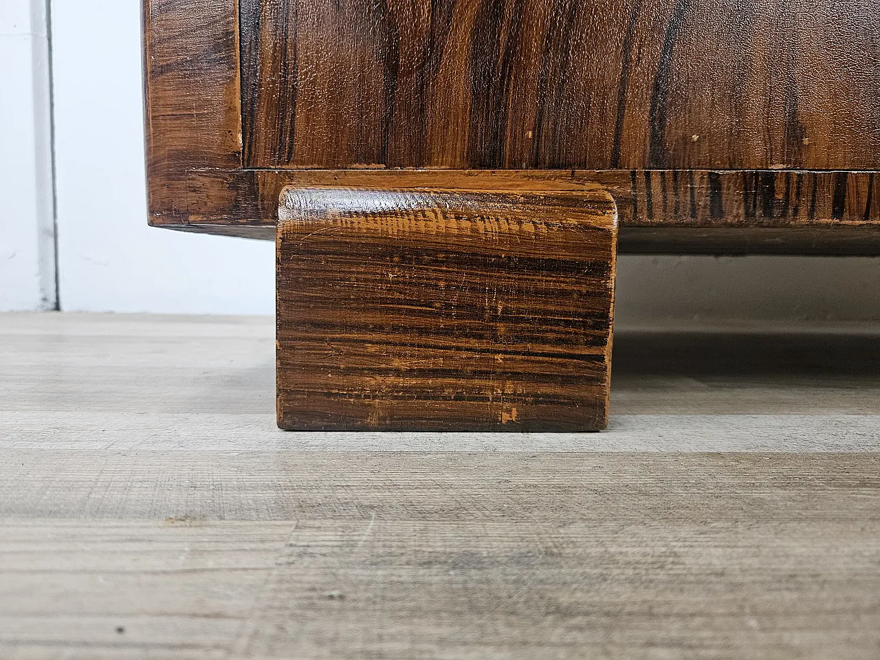 Sideboard in mahogany and fir with internal shelves, 1940s 15