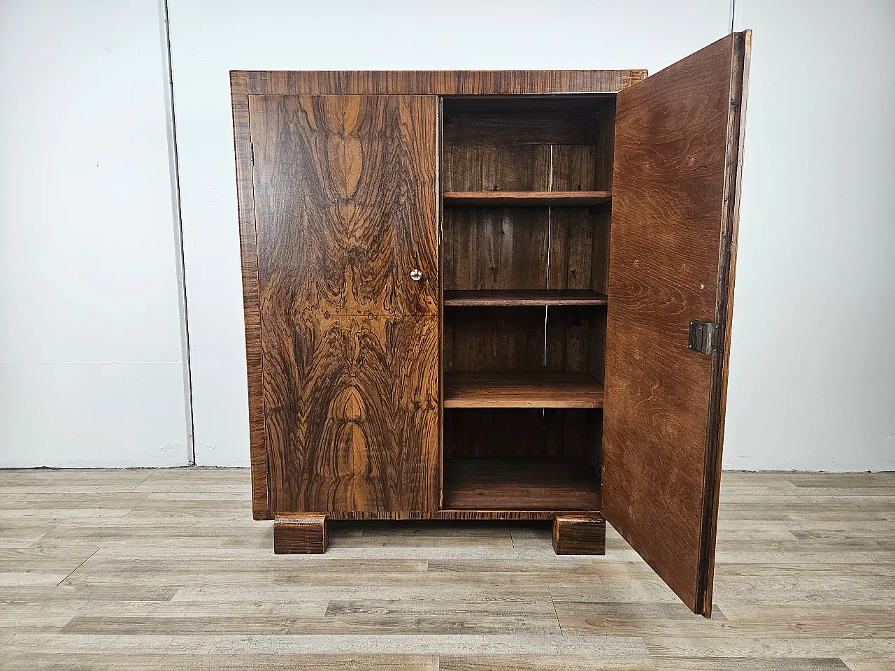 Sideboard in mahogany and fir with internal shelves, 1940s 18
