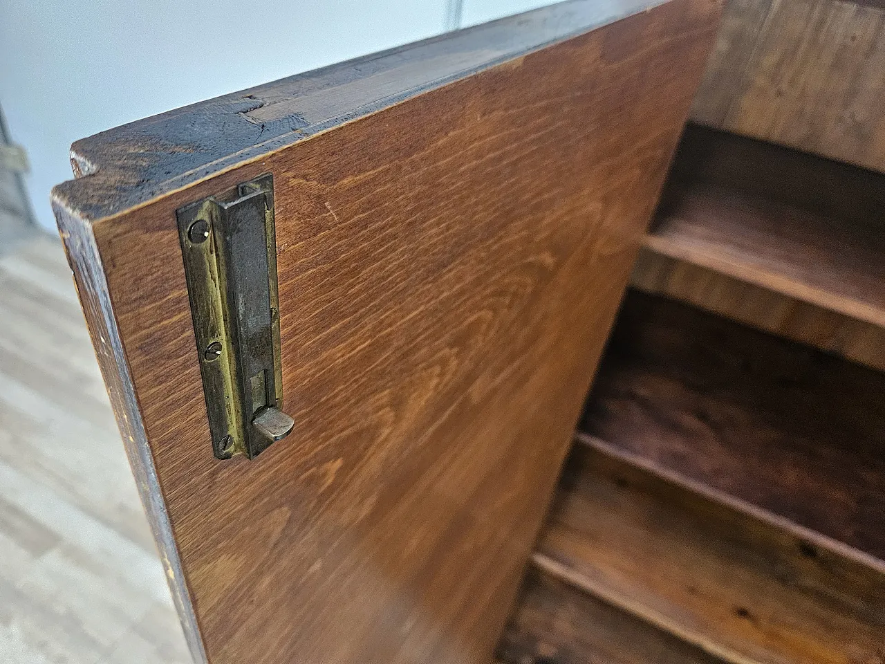 Sideboard in mahogany and fir with internal shelves, 1940s 20