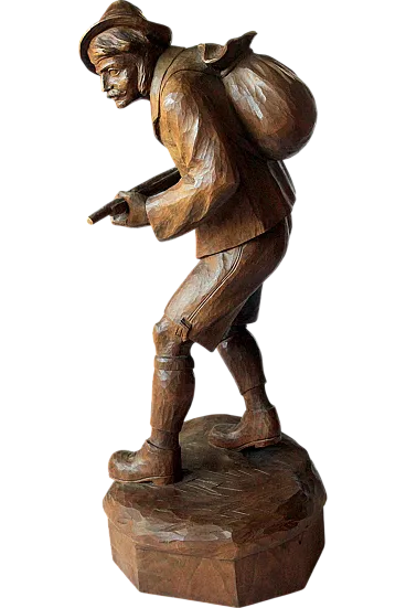 Scultura in legno a mano di un cacciatore, anni '30