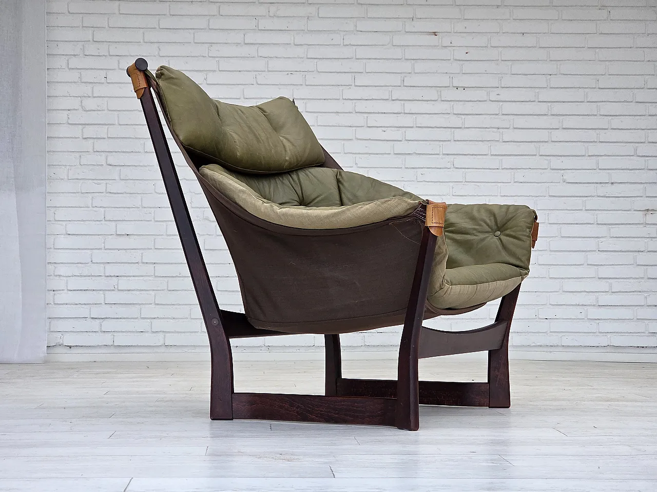 Norwegian design by Tormod Alnæs for Sørlie Møbler, "Trega". 1970s 1