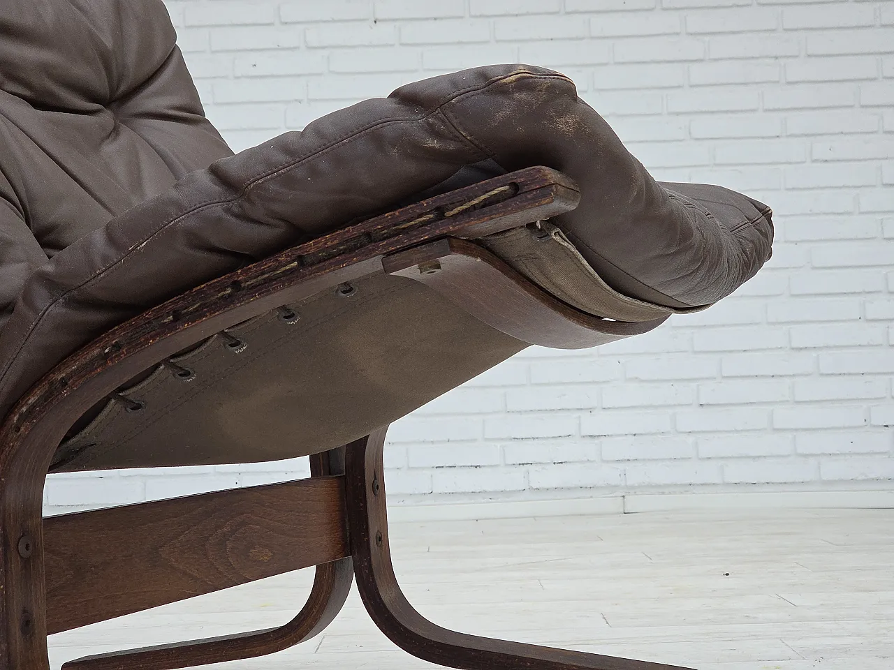 Norwegian armchair by Ingmar Relling, model "Siesta" for Westnofa, 70s 5