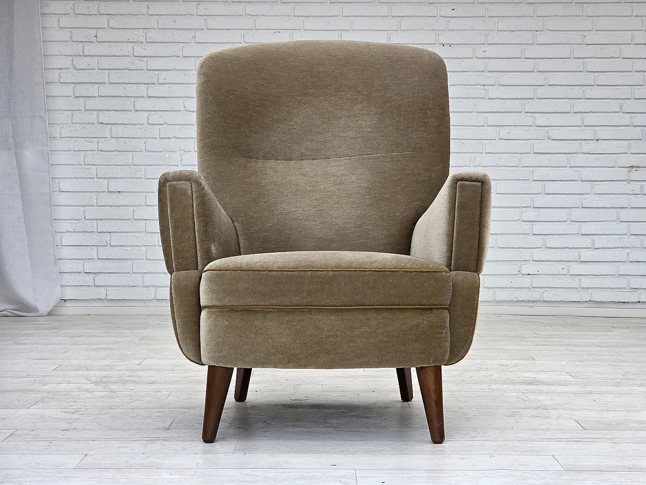 Danish armchair, green velour, beech wood legs, 1970s 7