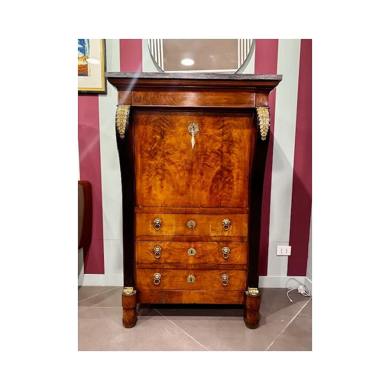 Secretaire in noce e piuma di noce, metà '800 1