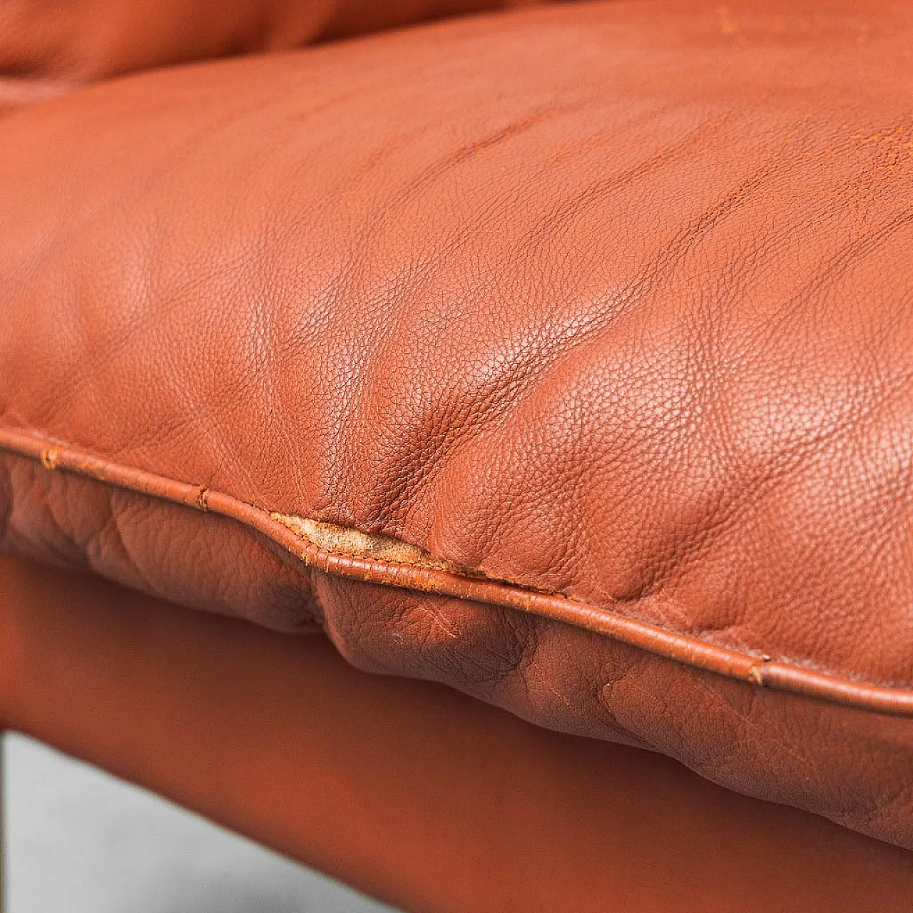 3 -seater sofa in leather and wood Mario Marenco for Mobilgirgi, 70s 4