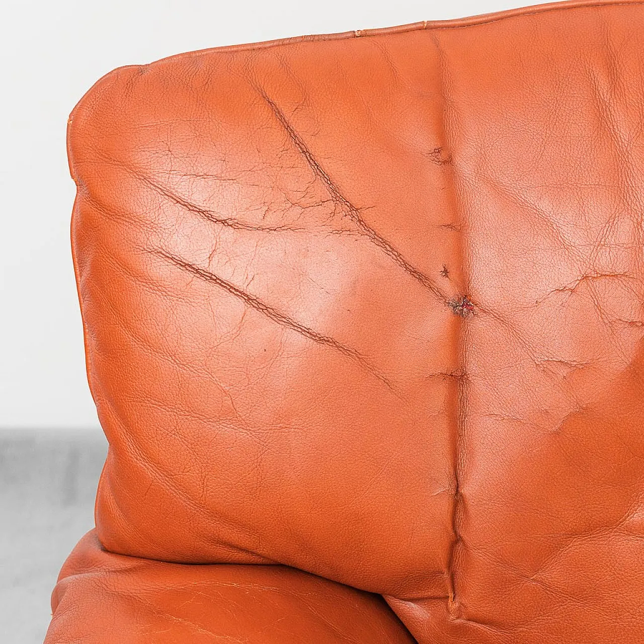 3 -seater sofa in leather and wood Mario Marenco for Mobilgirgi, 70s 12