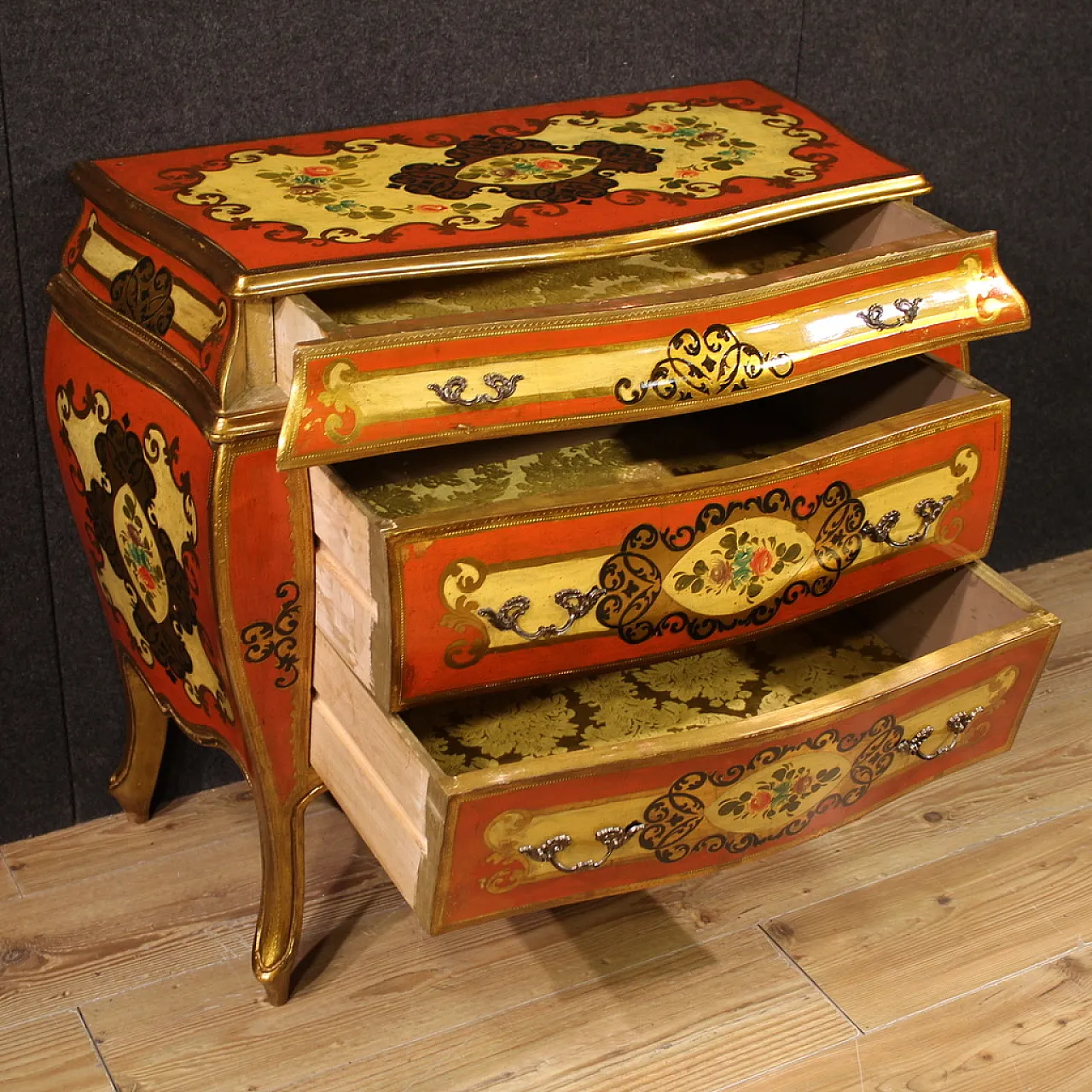Red lacquered dresser in Tuscan style, 20th century 4