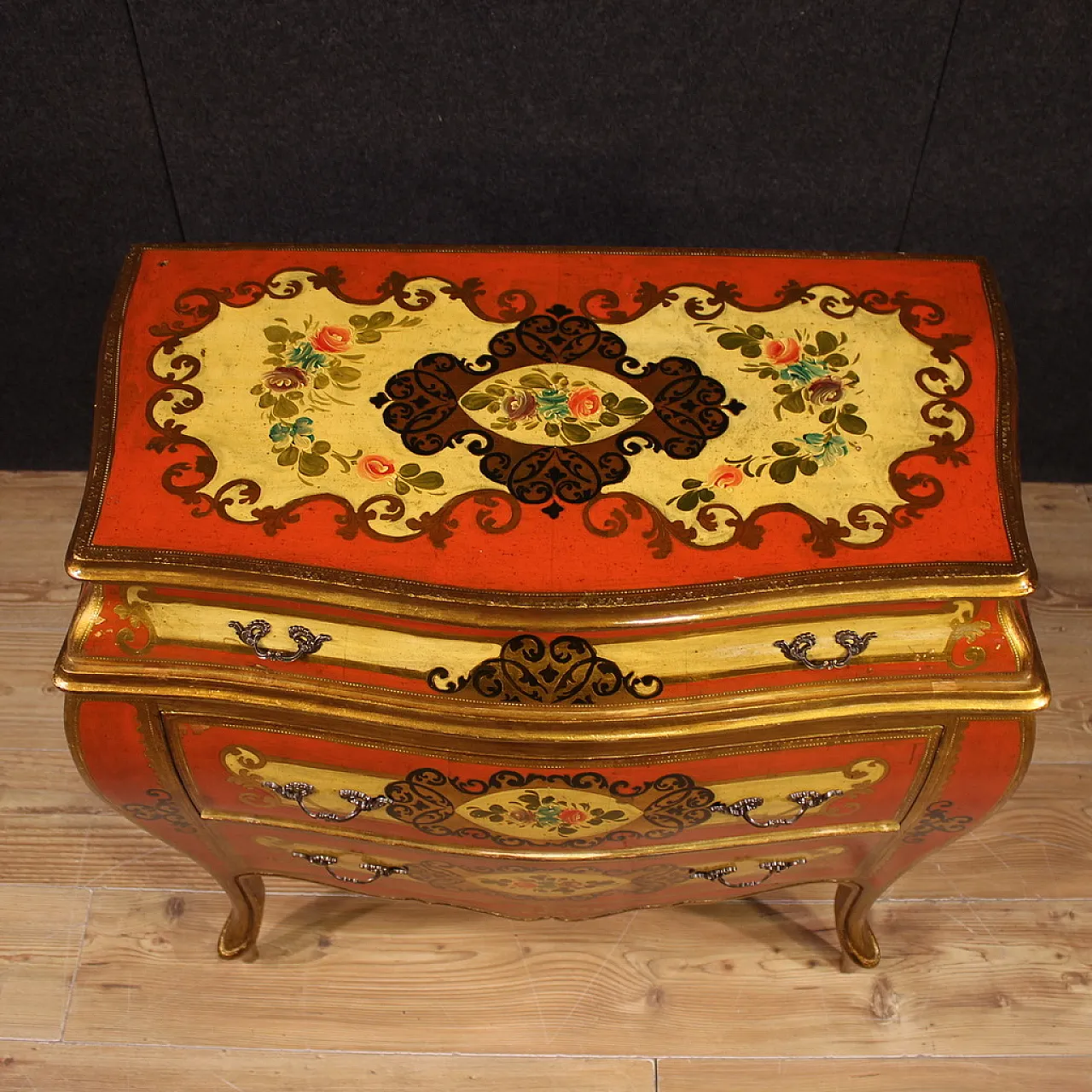 Red lacquered dresser in Tuscan style, 20th century 9
