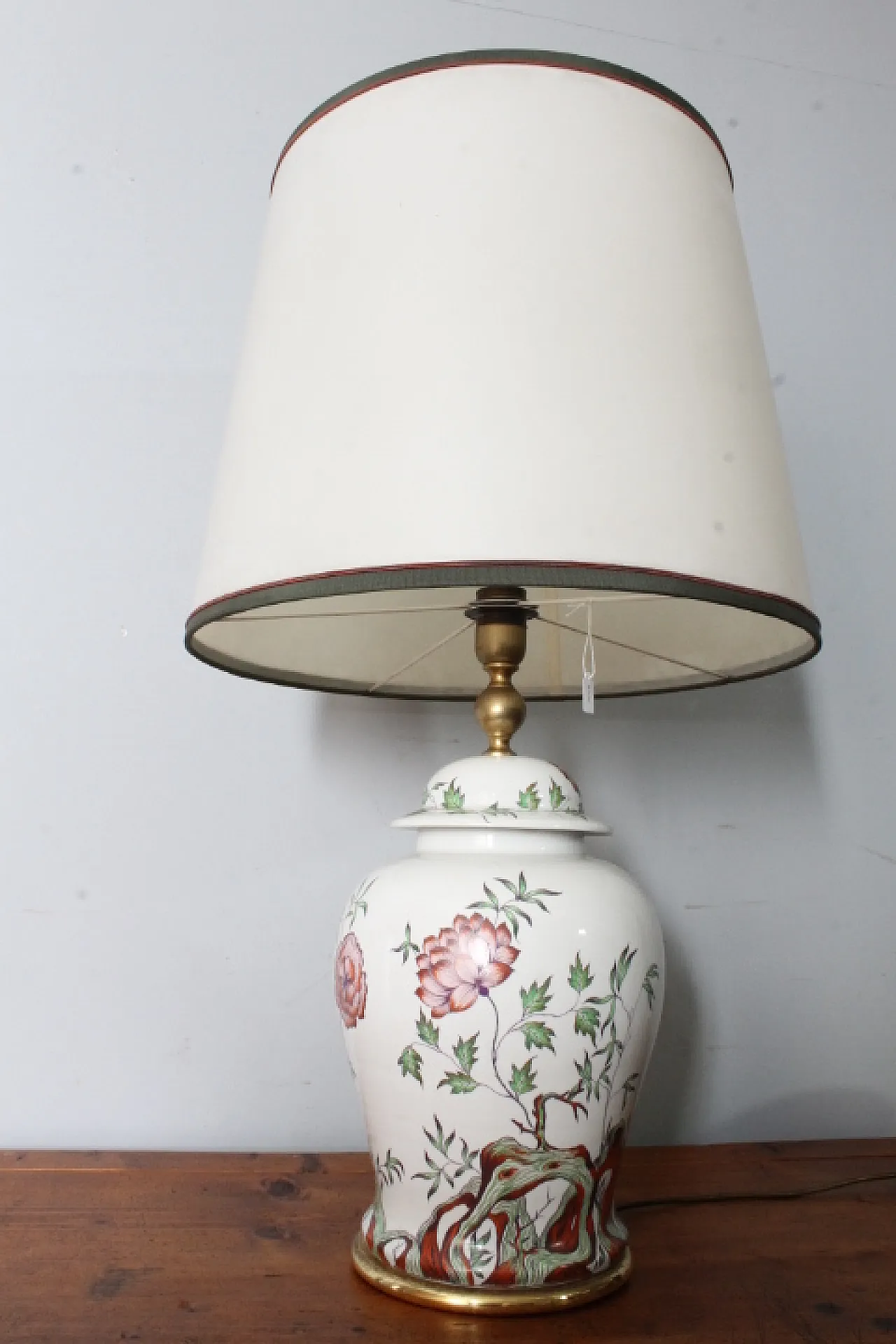 Lampada porcellana Francese dipinta a fiori, anni '40 1