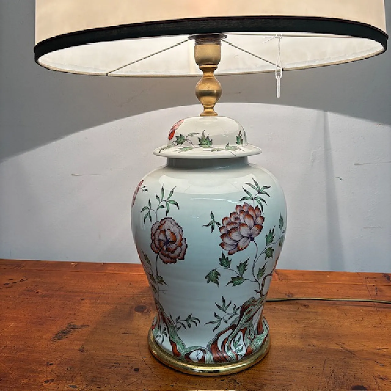 Lampada porcellana Francese dipinta a fiori, anni '40 8