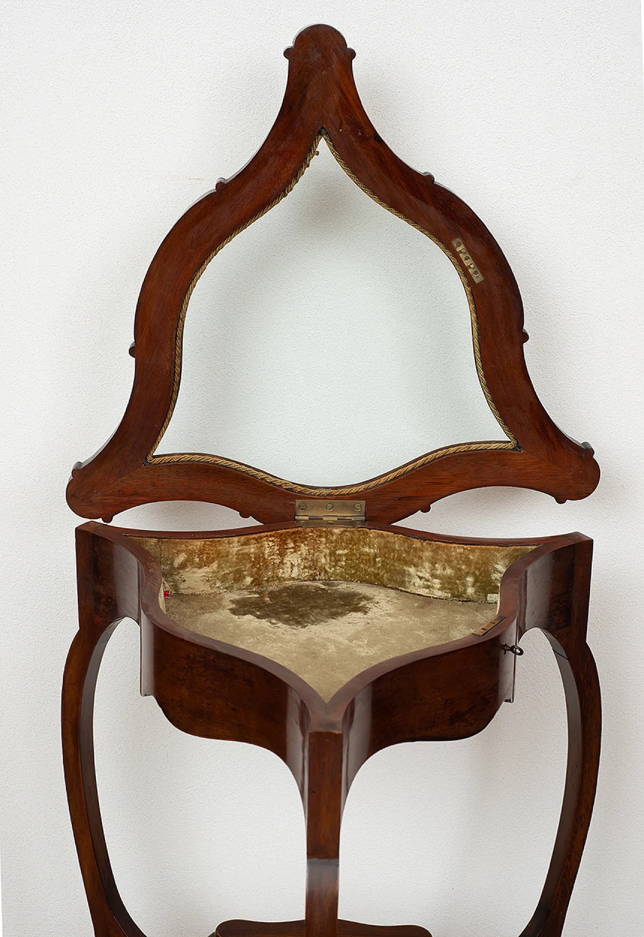 Liberty Showcase in solid mahogany, early 20th century 2