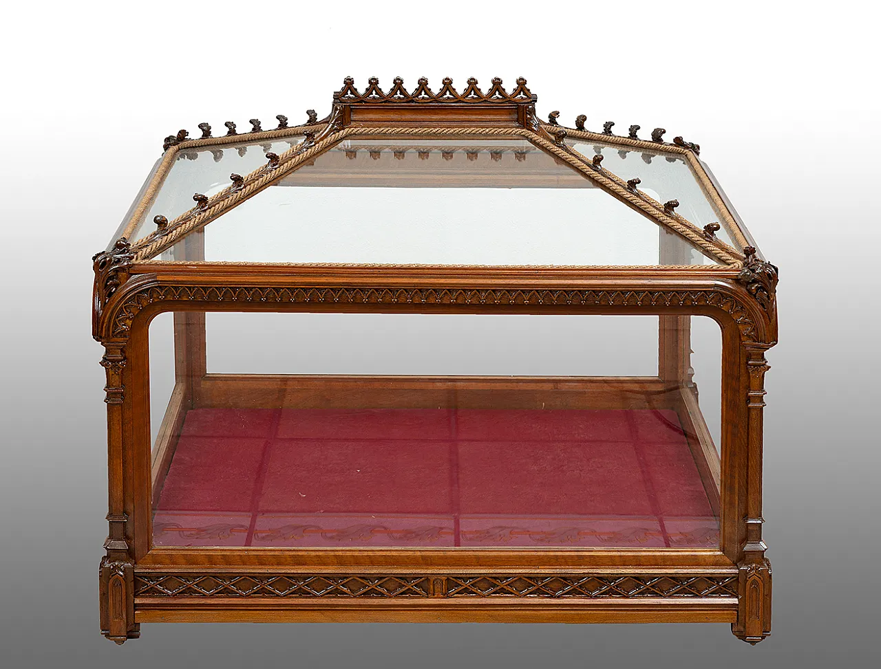 Vetrina Bacheca Neogotica in massello di noce, primo '800 1