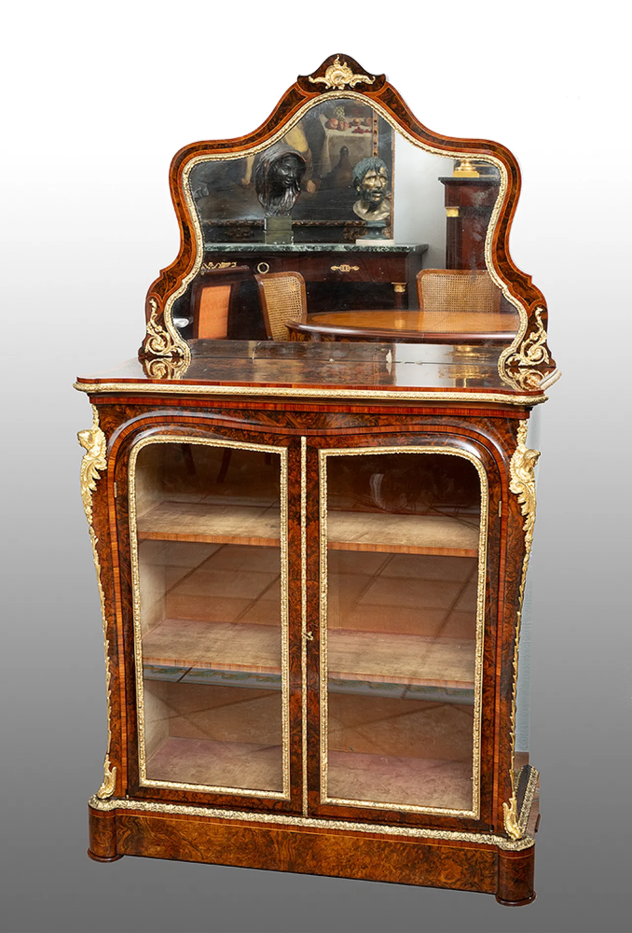 Victorian showcase in walnut root with grafts of elements, 19th centur 1