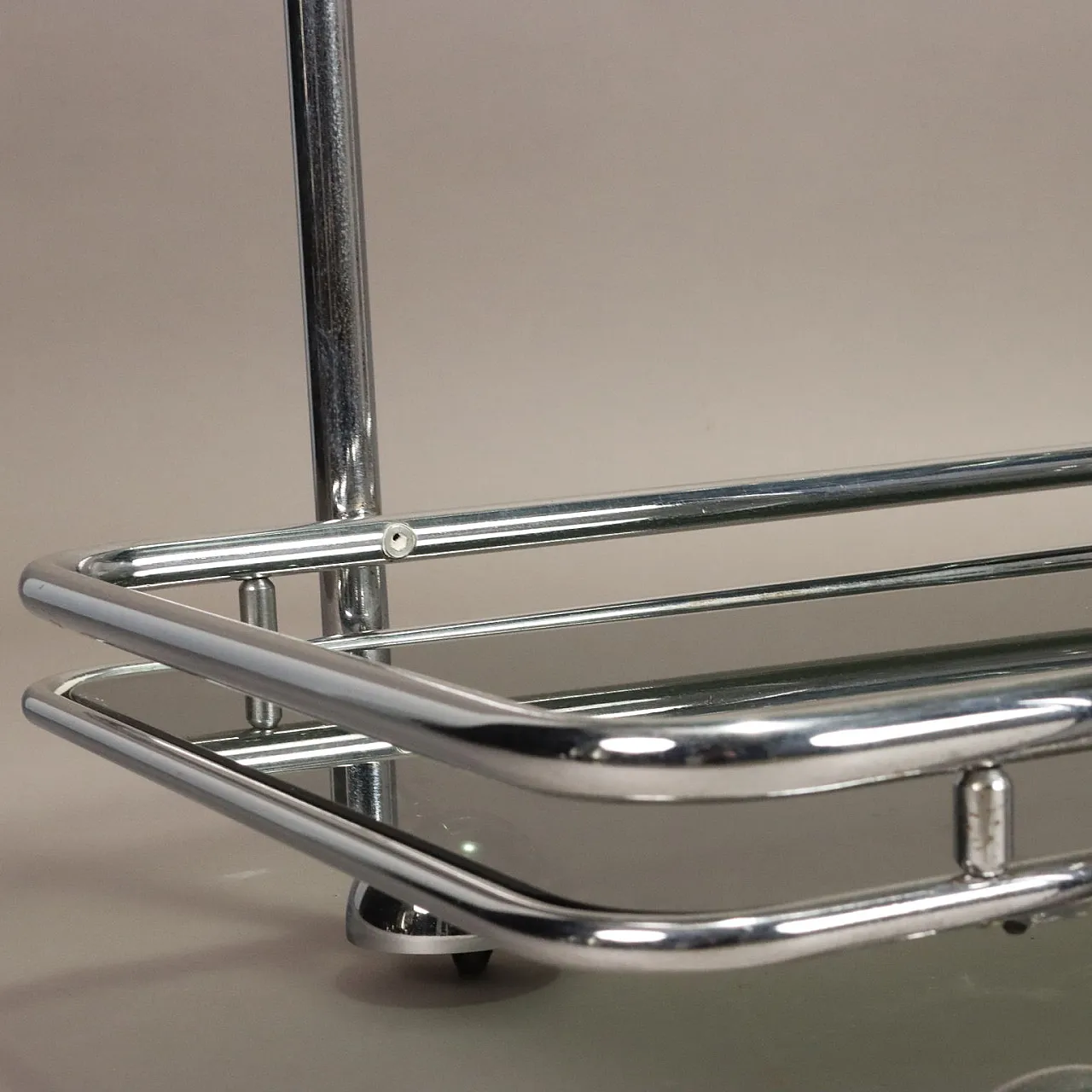 Carrello da cucina in metallo e vetro, anni '70 4