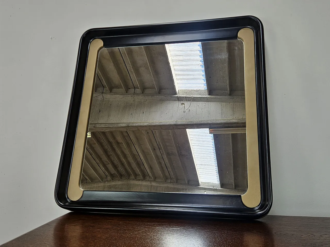 Specchio da parete in plastica e skai, 1970 3