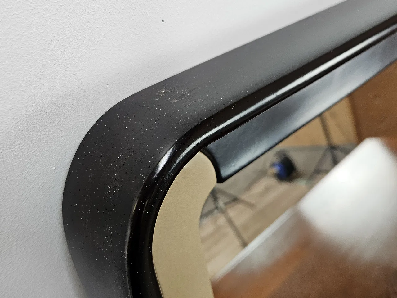 Specchio da parete in plastica e skai, 1970 9