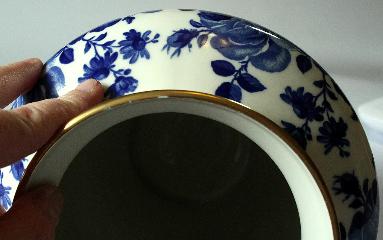 Vaso in porcellana coperta di Kronach/Baviera, anni '50 5